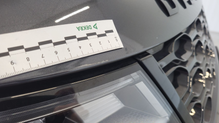 Zdjęcie przedmiotu: LAND ROVER Discovery V 3.0 D250 mHEV