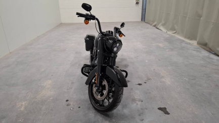 Zdjęcie przedmiotu: Harley Davidson Road King Special