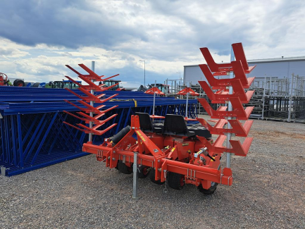 Zdjęcie przedmiotu: Sadzarka do warzyw CHECCHI&MAGLI DUAL GOLD 12 