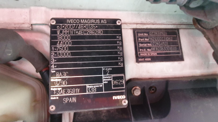 Zdjęcie przedmiotu: Iveco AS440T/P 4x2 Hi-Way