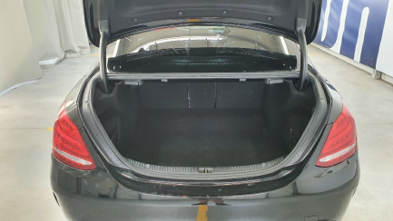 Zdjęcie przedmiotu: Mercedes-benz C63 AMG