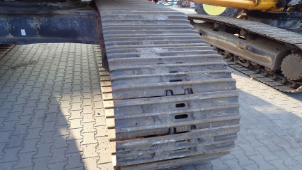 Zdjęcie przedmiotu: DOOSAN Infracore Co., Ltd. DX530LC-3 tracked excavator