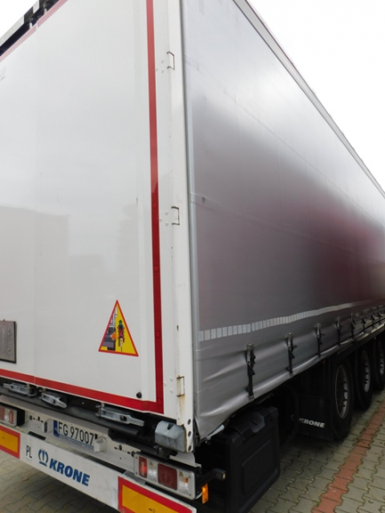 Zdjęcie przedmiotu: KRONE SD Curtain semitrailer