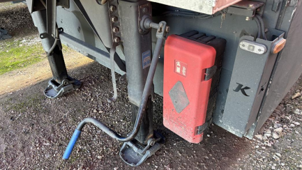 Zdjęcie przedmiotu: KASSBOHRER STB 35.0t TANKAUFLIEGER Tanker