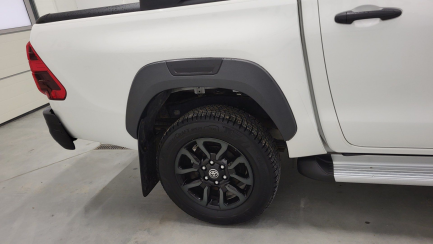 Zdjęcie przedmiotu: Toyota Hilux 2.8 D-4D Double Cab Invincible 4x4 aut