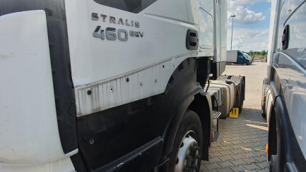 Zdjęcie przedmiotu: Iveco AS440T/P 4x2 Hi-Way