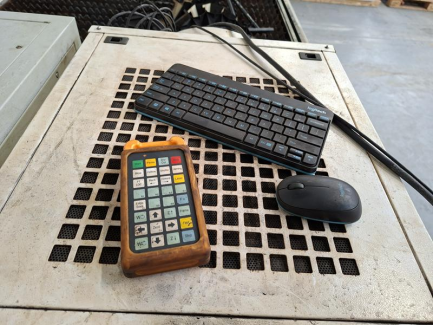 Zdjęcie przedmiotu: Wycinarka laserowa światłowodowa CORMAK LF3015EP4