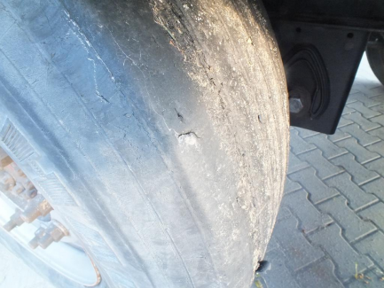 Zdjęcie przedmiotu: KRONE SD Curtain trailer