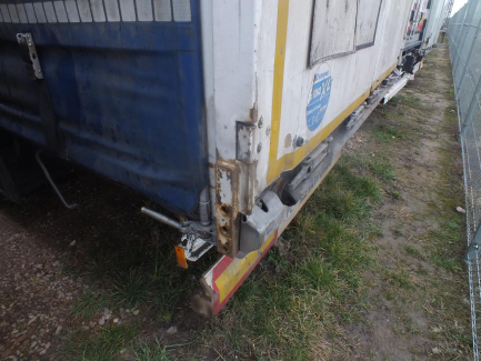 Zdjęcie przedmiotu: KRONE SD Curtain trailer