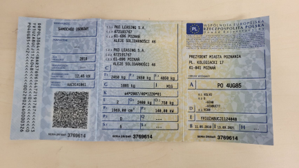 Zdjęcie przedmiotu: Volvo XC60 D4 SCR AWD Momentum aut