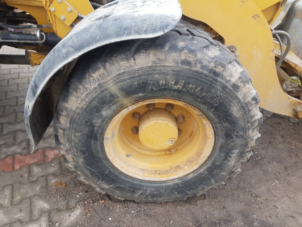 Zdjęcie przedmiotu: Ładowarka kołowa CATERPILLAR 908H2