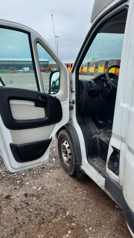 Zdjęcie przedmiotu: Peugeot BOXER E6 3.5t + zabudowa