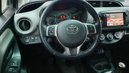 Zdjęcie przedmiotu: Toyota Yaris Hatchback 1.0 Premium