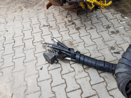 Zdjęcie przedmiotu: Harvester John Deere 770D