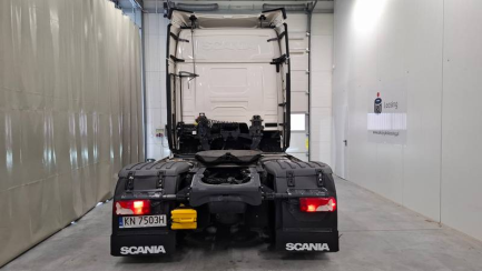 Zdjęcie przedmiotu: SCANIA R460 Super E6 18.0t 4x2 NA Highline