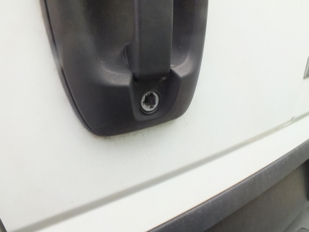 Zdjęcie przedmiotu: Iveco Daily 35C15 V L (19,6m3) Euro 5