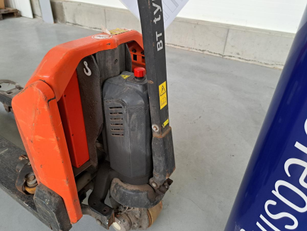 Zdjęcie przedmiotu: Wózek paletowy elektryczny BT Tyro LHE130