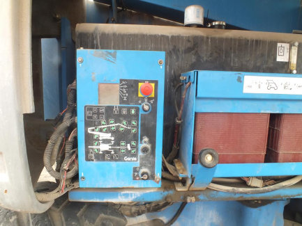 Zdjęcie przedmiotu: GENIE Z 135/70 articulated petrol platform