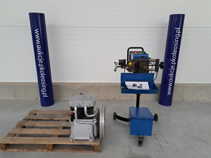 Workshop equipment (UNI-TROL BL-1718 brake disc press, Airpress B7000 compressor pump)