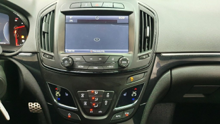 Zdjęcie przedmiotu: Opel Insignia 2.0 T Cosmo aut EU6 A Hatchback 13-17