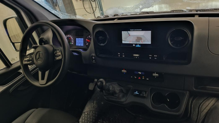 Zdjęcie przedmiotu: Mercedes-Benz Sprinter 319 CDI E6 3.5t Niezgodność w DR- ilość miejsc