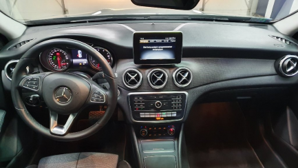 Zdjęcie przedmiotu: Mercedes-benz Gla Hatchback