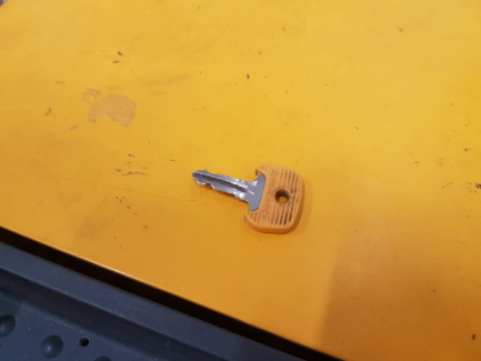 Zdjęcie przedmiotu: W&oacute;zek widłowy Jungheirich EJC214 115 535 DZ 