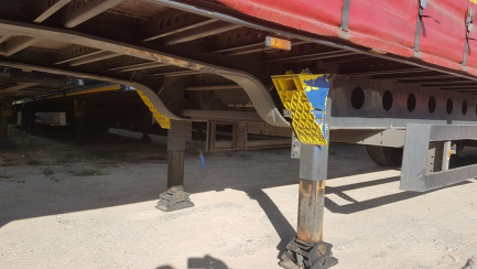 Zdjęcie przedmiotu: Wielton NS-3 curtain semi-trailer