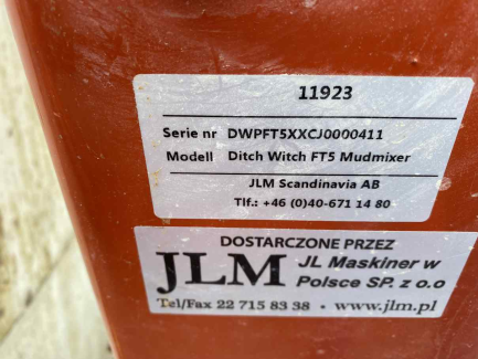 Zdjęcie przedmiotu: Ditch Witch JT520 horizontal drilling rig with the FT5 blasting system