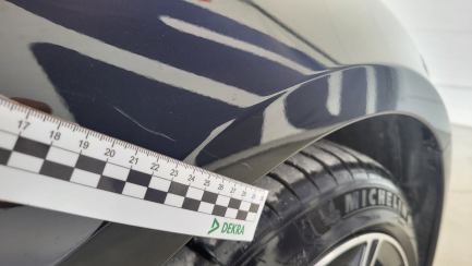 Zdjęcie przedmiotu: Mercedes-benz E 220 d Coupe 4-Matic 9G-TRONIC