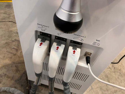 Zdjęcie przedmiotu: Urządzenie kosmetyczne umożliwiające wykonywanie zabieg&oacute;w na twarz i ciało - Beauty Shaper Studio Figura