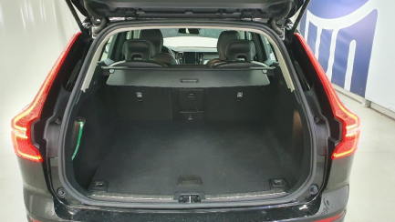 Zdjęcie przedmiotu: Volvo XC60 D4 SCR Momentum aut