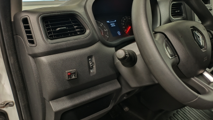 Zdjęcie przedmiotu: Renault Master FWD 2.3 dCi L3H1 Pack Clim S&S+E E6 3.5t