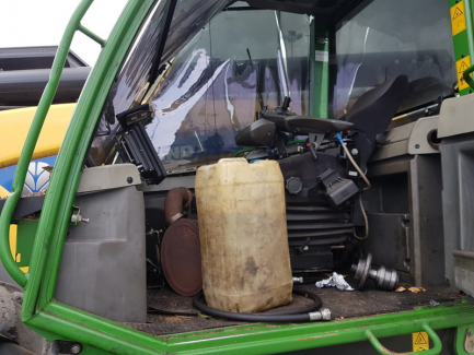 Zdjęcie przedmiotu: Harvester John Deere 770D