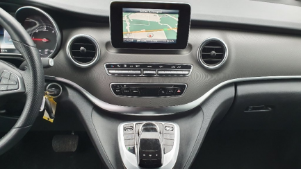 Zdjęcie przedmiotu: Mercedes-benz 250 (BlueTEC) d 7G-Tronic (long)