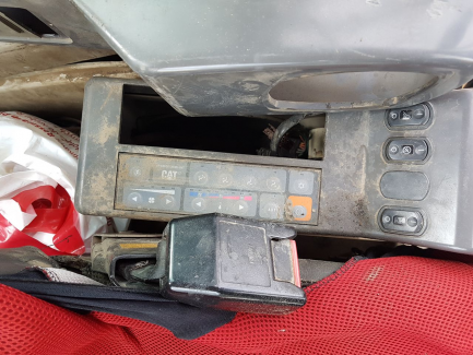 Zdjęcie przedmiotu: CATERPILLAR 321C LCR tracked excavator