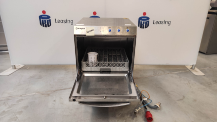 Zdjęcie przedmiotu: Stalgast 801507 universal dishwasher with steamer, detergent dispenser, discharge pump, P 4.9/3.4 kW, U 400/230 V