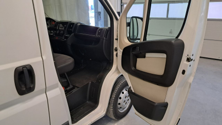 Zdjęcie przedmiotu: Citroen Jumper 35 2.0 BlueHDi 35 L2H2 E6 3.5t