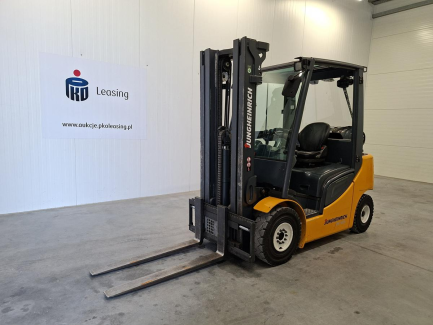 W&oacute;zek widłowy JUNGHEINRICH TFG 425s