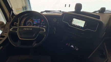 Zdjęcie przedmiotu: Iveco STRALIS S-Way E6d 18.0t