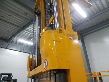 Zdjęcie przedmiotu: W&oacute;zek widłowy Jungheirich EJC 214 115 535 DZ