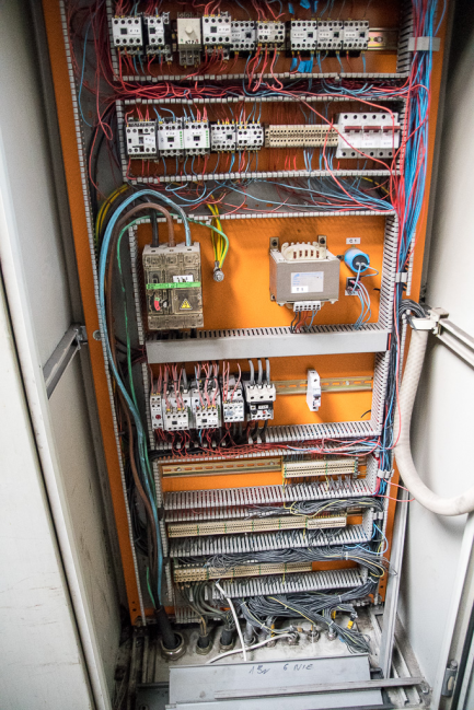 Zdjęcie przedmiotu: Technological line for the production of SICODAN condensers CONDENSER line