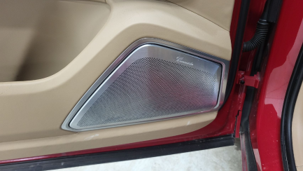 Zdjęcie przedmiotu: Porsche Cayenne Turbo Błędny wpis mocy i pojemności silnika w DR