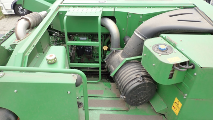 Zdjęcie przedmiotu: JOHN DEERE T660 T600 harvester with HEDER 625R / 625R