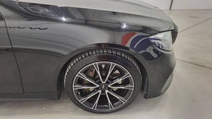 Zdjęcie przedmiotu: Mercedes-benz E 220 d Coupe 4-Matic 9G-TRONIC