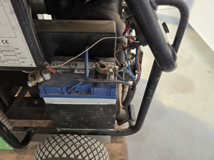 Zdjęcie przedmiotu: Atmos PB82 screw compressor