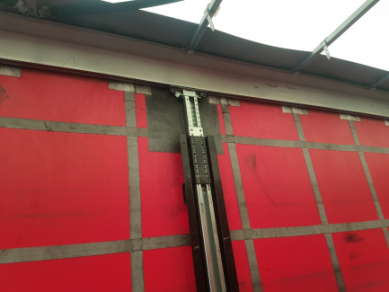 Zdjęcie przedmiotu: Curtain semi-trailer MEGA (Coilmulde) Fliegl SDS