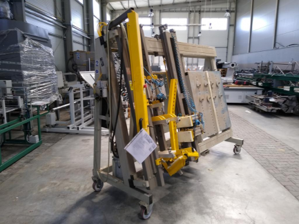 Zdjęcie przedmiotu: Pneumatic press for mounting PMJ-SZ drawers