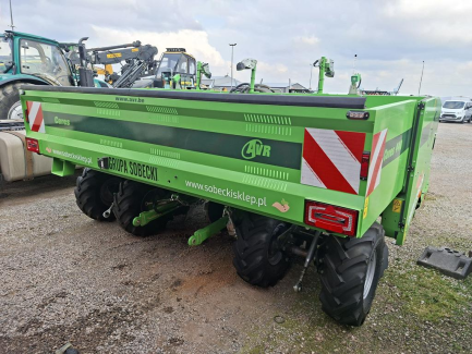 Zdjęcie przedmiotu: Czterorzędowa sadzarka do ziemniak&oacute;w z napędem hydraulicznym AVR CERES 440