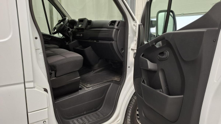 Zdjęcie przedmiotu: Renault Master FWD 2.3 dCi E6d 3.5t L3H3 Pack Clim